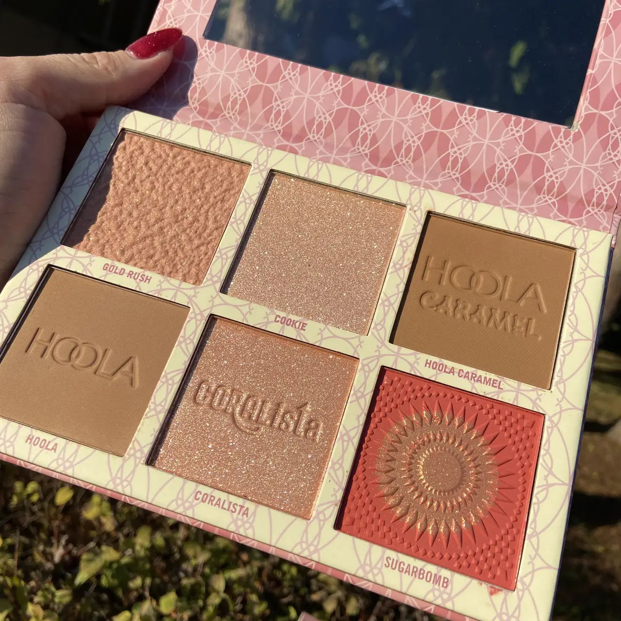 Huda Moji 6 Highlighter Palette Cheekleader Bronze Squad